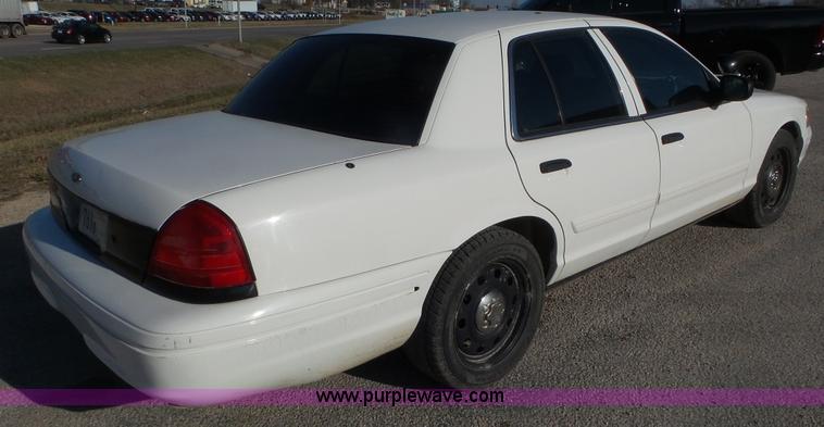 image for item K6874 2010 Ford Crown Victoria
