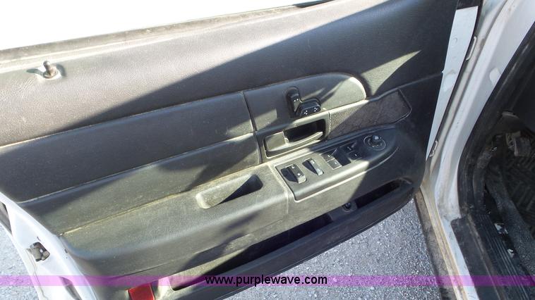 image for item K6874 2010 Ford Crown Victoria