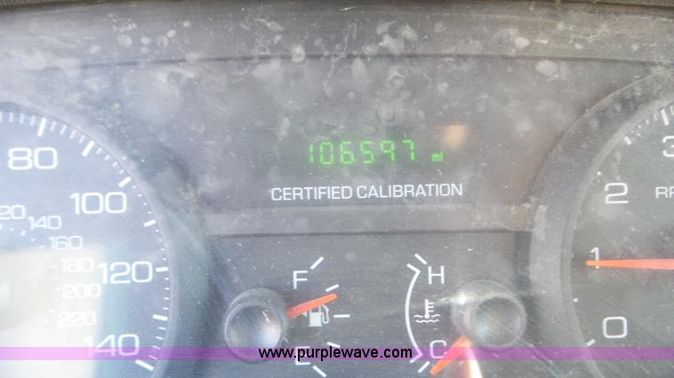 image for item K6874 2010 Ford Crown Victoria