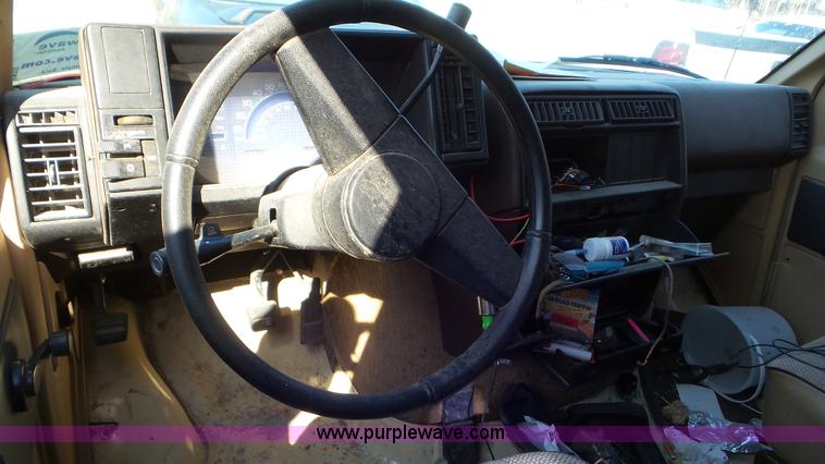 image for item K6876 1986 Chevrolet Astro