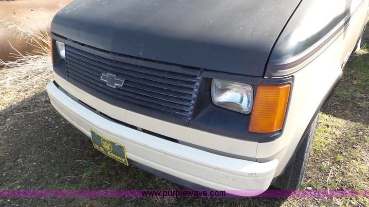 image for item K6876 1986 Chevrolet Astro