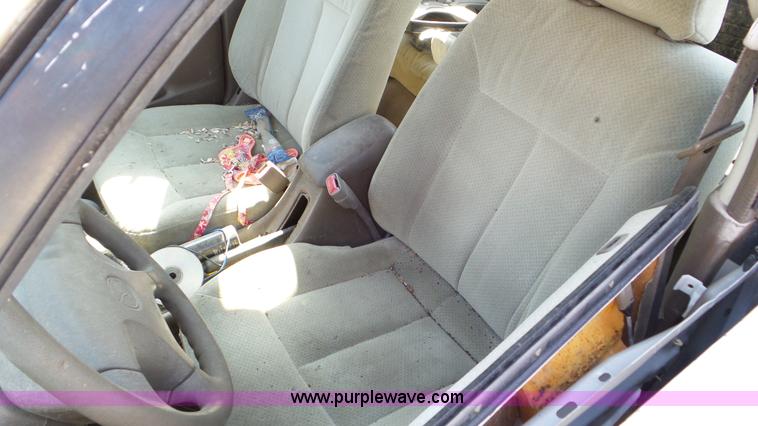 image for item K6877 1999 Mazda Protege