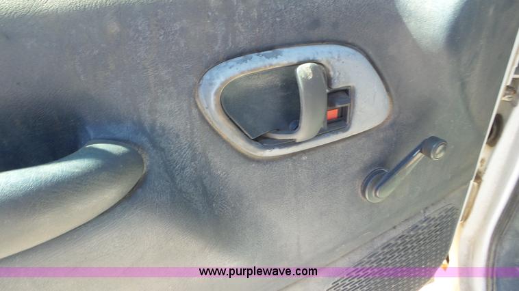 image for item K6934 1995 GMC Sierra 1500 pickup truck