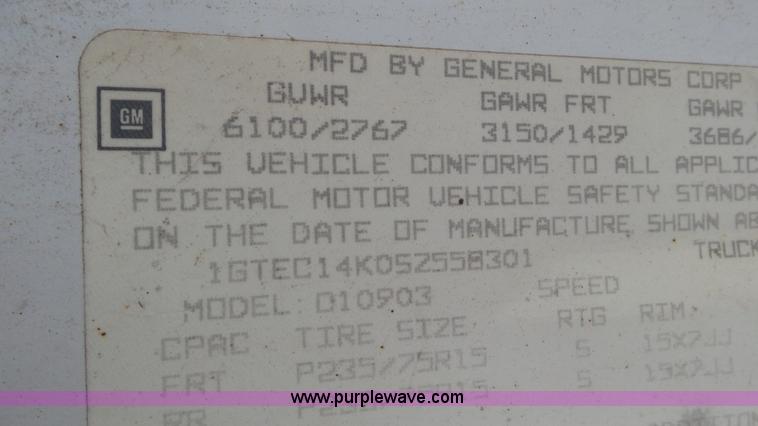 image for item K6934 1995 GMC Sierra 1500 pickup truck