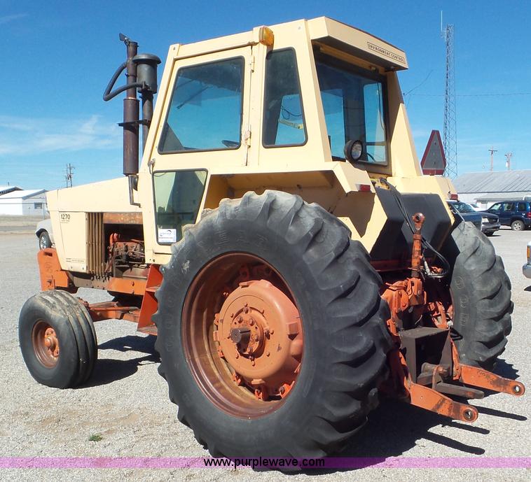 image for item K6935 1973 Case 1270 tractor