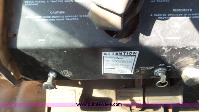 image for item K6935 1973 Case 1270 tractor