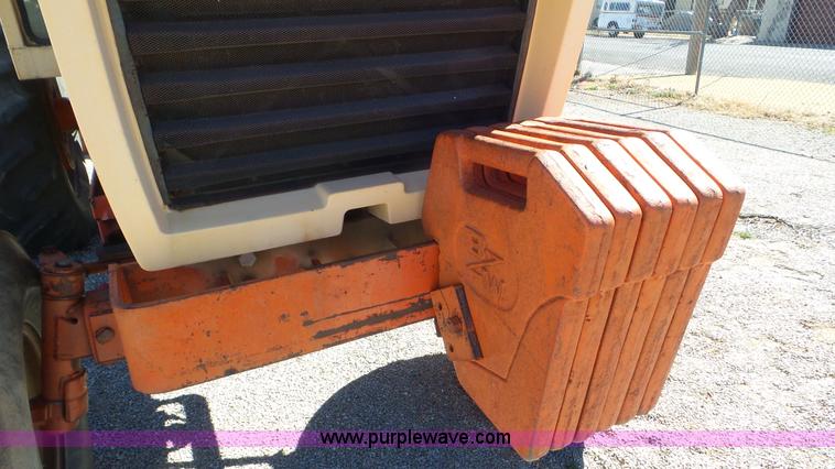 image for item K6935 1973 Case 1270 tractor