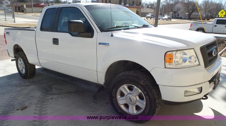 image for item K6940 2005 Ford F150 SuperCab pickup truck
