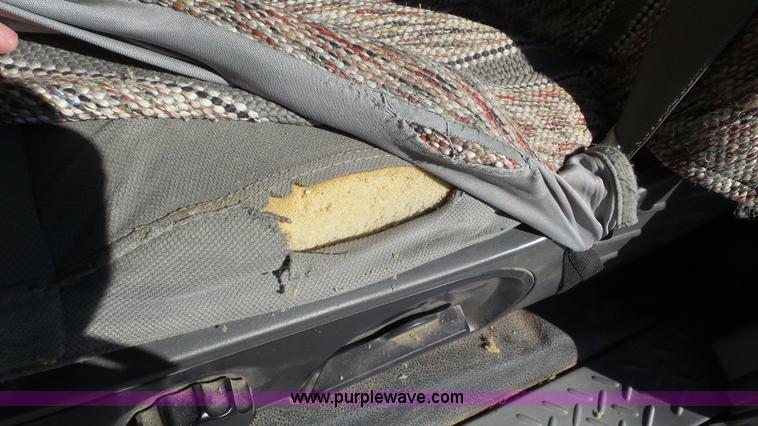 image for item K6940 2005 Ford F150 SuperCab pickup truck