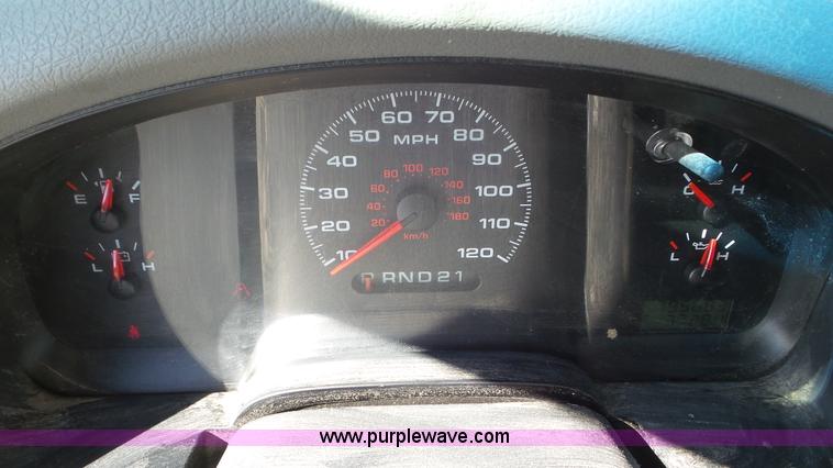 image for item K6940 2005 Ford F150 SuperCab pickup truck