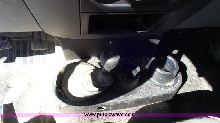 image for item K6940 2005 Ford F150 SuperCab pickup truck