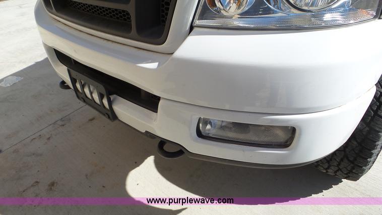 image for item K6940 2005 Ford F150 SuperCab pickup truck