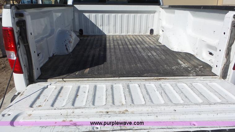 image for item K6940 2005 Ford F150 SuperCab pickup truck