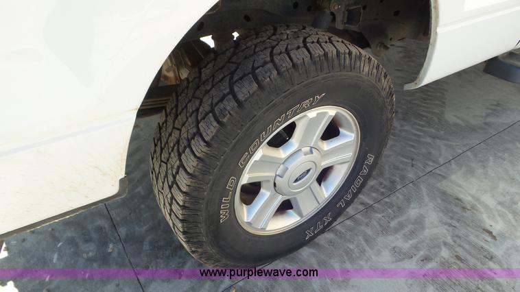 image for item K6940 2005 Ford F150 SuperCab pickup truck