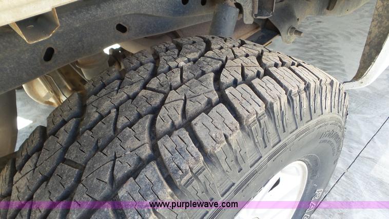 image for item K6940 2005 Ford F150 SuperCab pickup truck