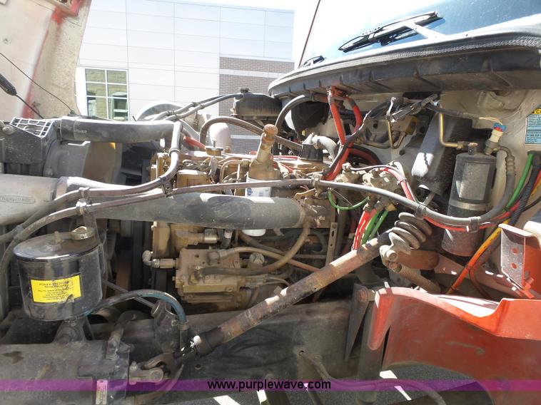 image for item L3689 2001 Freightliner FL70 water truck