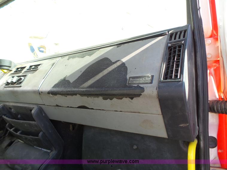 image for item L3689 2001 Freightliner FL70 water truck