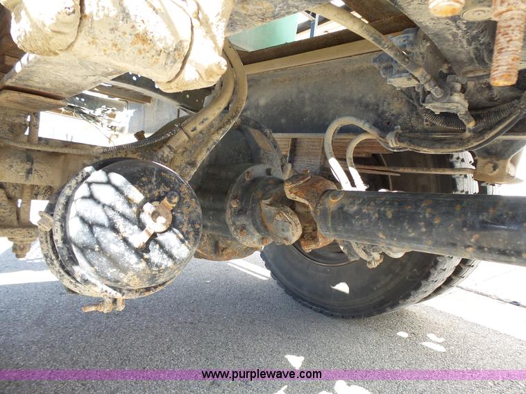 image for item L3689 2001 Freightliner FL70 water truck