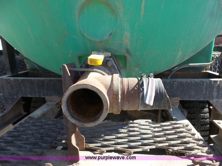 image for item L3689 2001 Freightliner FL70 water truck