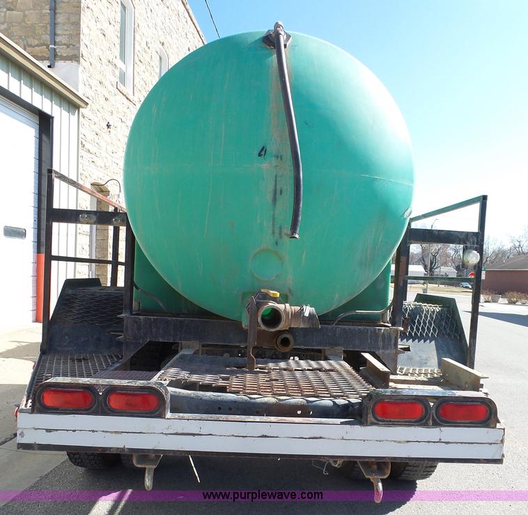 image for item L3689 2001 Freightliner FL70 water truck