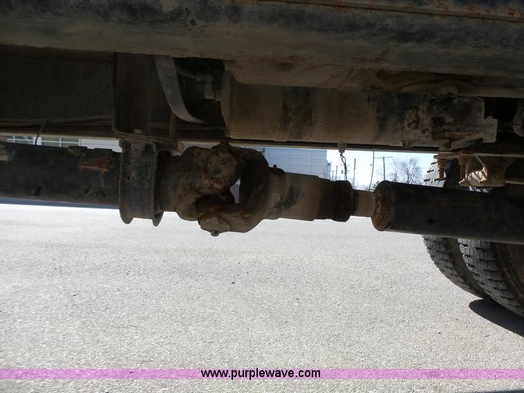 image for item L3689 2001 Freightliner FL70 water truck