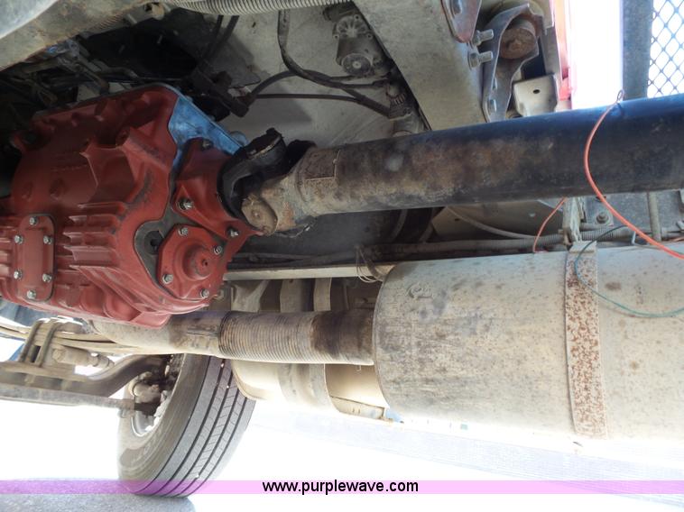 image for item L3689 2001 Freightliner FL70 water truck