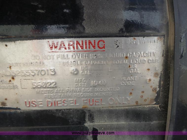 image for item L3689 2001 Freightliner FL70 water truck