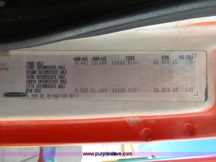 image for item L3689 2001 Freightliner FL70 water truck