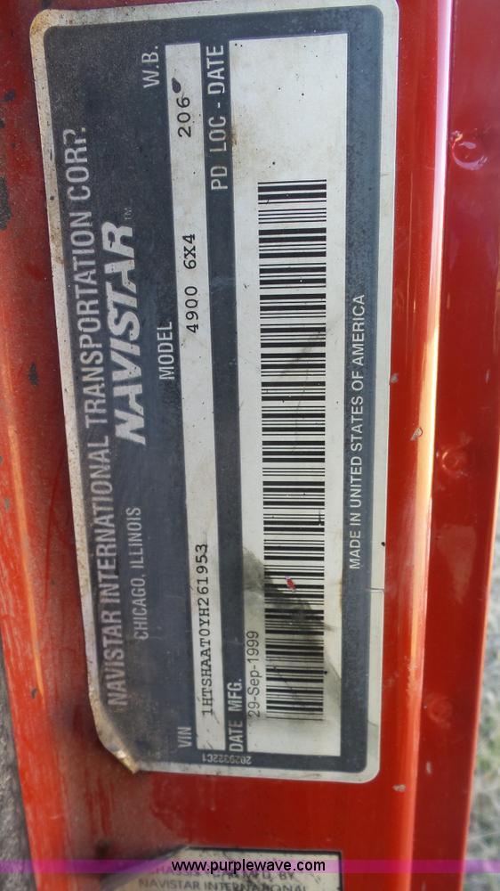 image for item L3692 2000 International F4900 dump truck