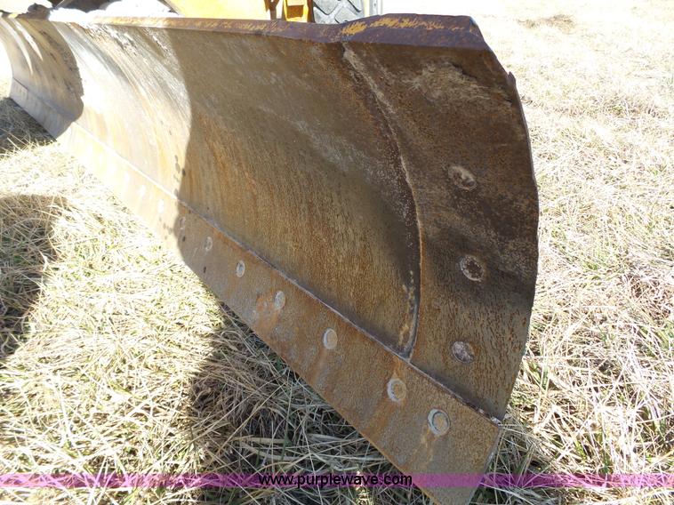 image for item L3694 1992 John Deere 770BH motor grader