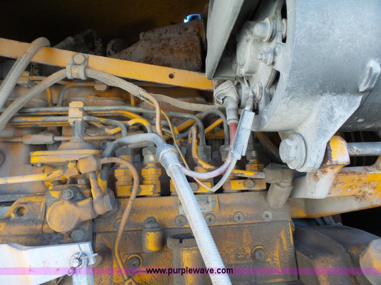 image for item L3694 1992 John Deere 770BH motor grader