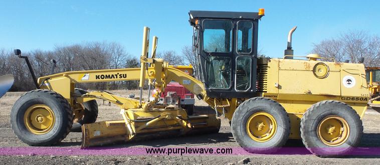 image for item L3695 2003 Komatsu GD650A motor grader