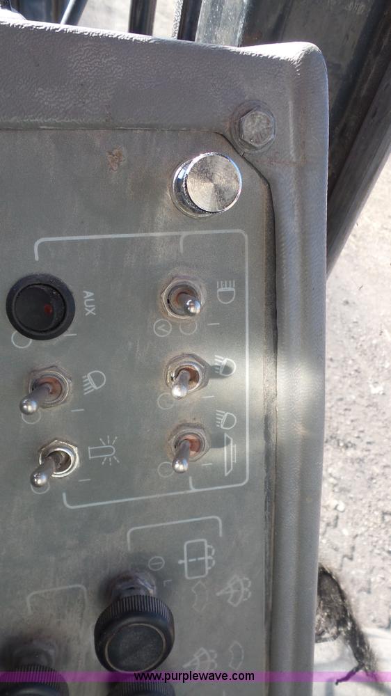 image for item L3695 2003 Komatsu GD650A motor grader