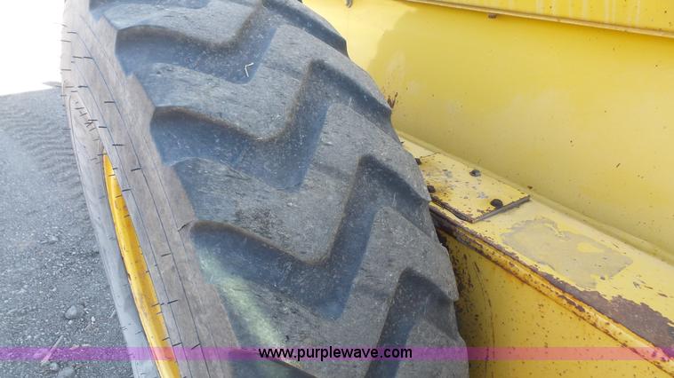 image for item L3695 2003 Komatsu GD650A motor grader