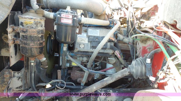 image for item L3696 2002 International F4900 dump truck