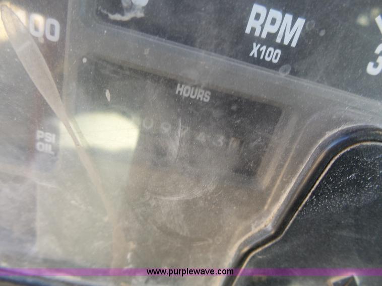 image for item L3697 2000 International F4900 dump truck