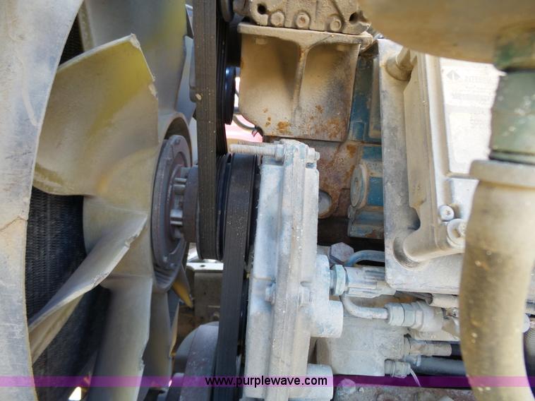 image for item L3697 2000 International F4900 dump truck