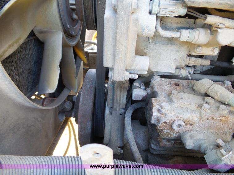 image for item L3697 2000 International F4900 dump truck