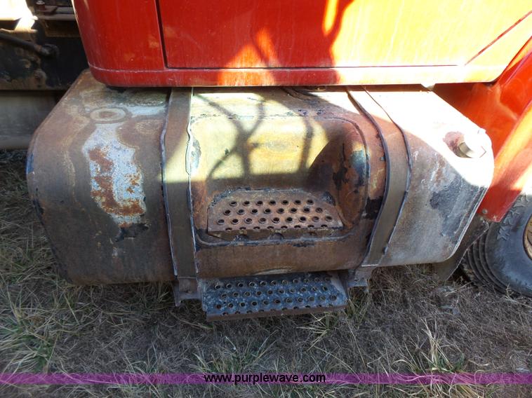 image for item L3697 2000 International F4900 dump truck