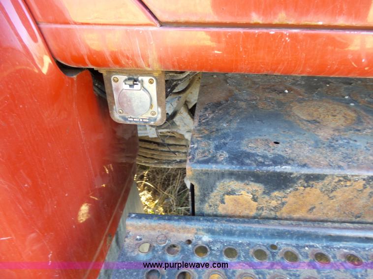 image for item L3697 2000 International F4900 dump truck