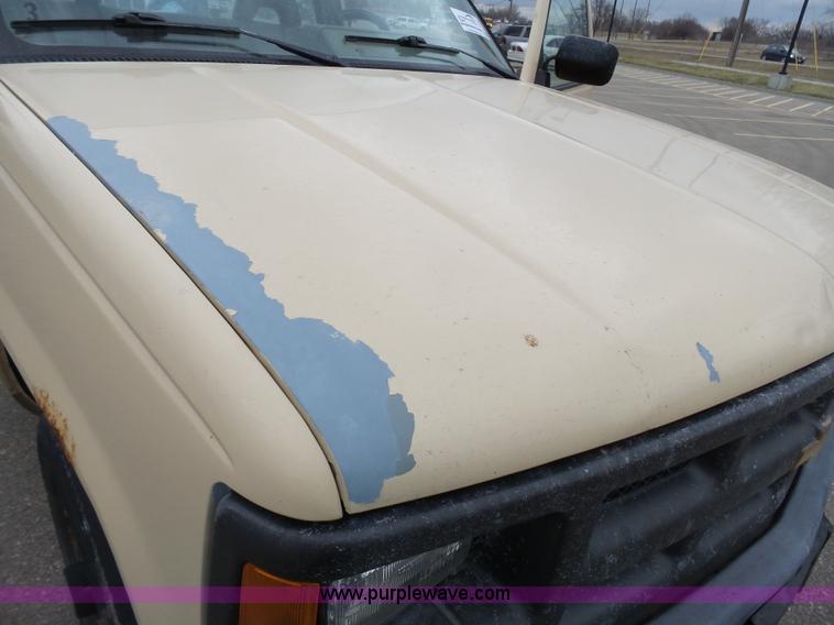 image for item L3704 1992 Chevrolet Cheyenne 1500 pickup truck