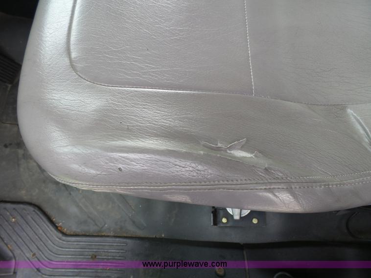 image for item L3721 2006 Freightliner Business Class M2 ambulance