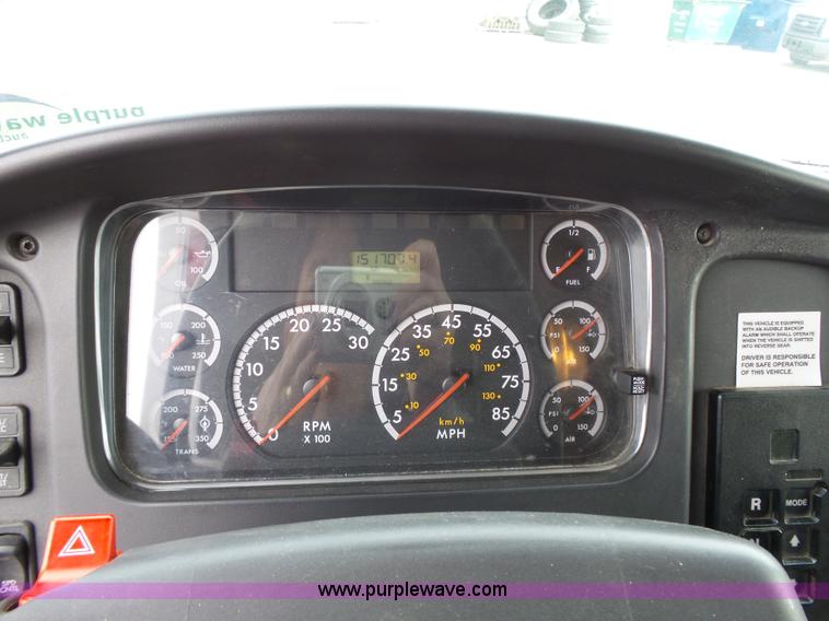 image for item L3721 2006 Freightliner Business Class M2 ambulance