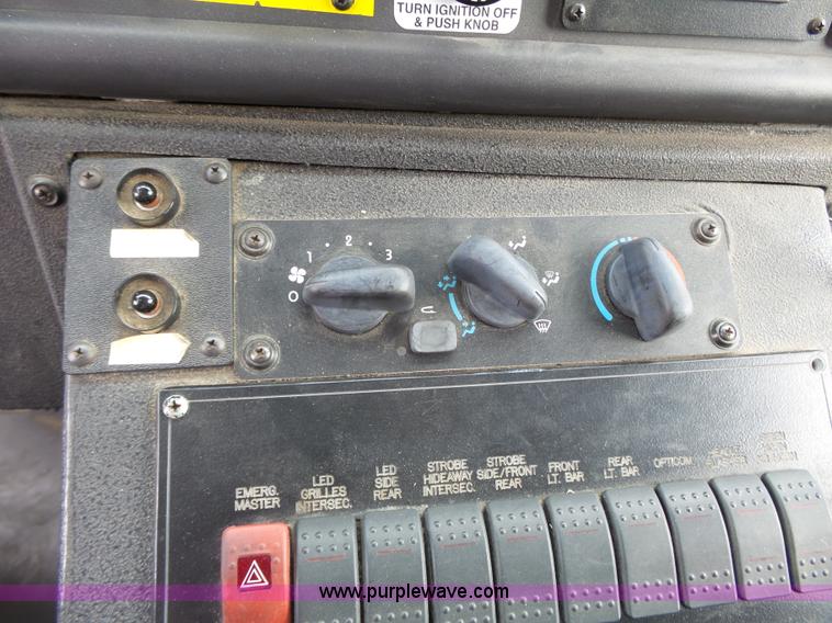 image for item L3721 2006 Freightliner Business Class M2 ambulance