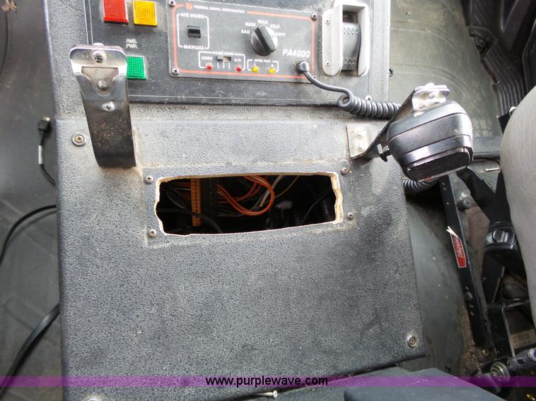 image for item L3721 2006 Freightliner Business Class M2 ambulance