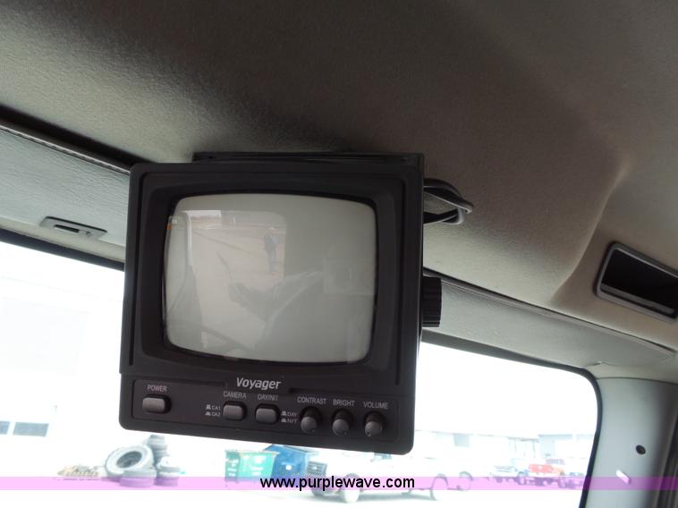 image for item L3721 2006 Freightliner Business Class M2 ambulance