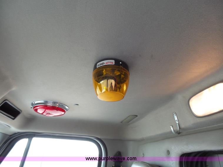 image for item L3721 2006 Freightliner Business Class M2 ambulance