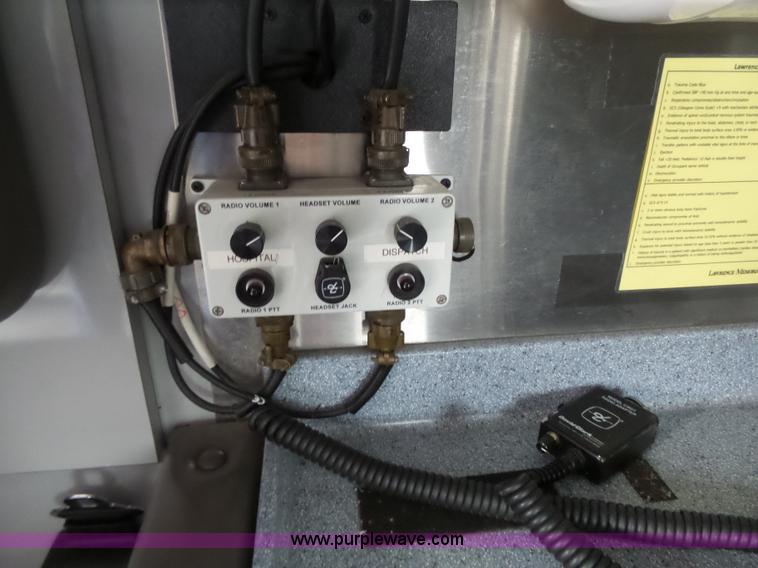 image for item L3721 2006 Freightliner Business Class M2 ambulance