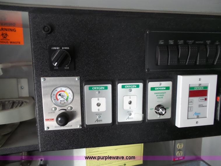 image for item L3721 2006 Freightliner Business Class M2 ambulance