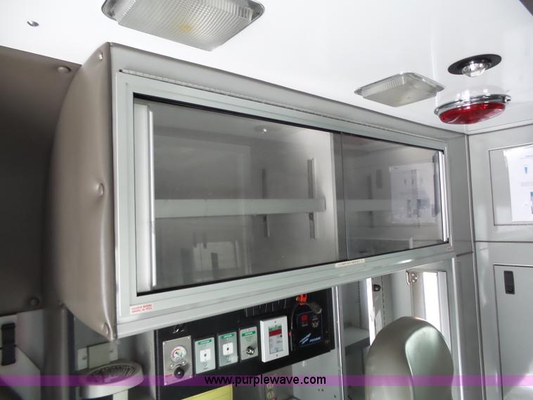 image for item L3721 2006 Freightliner Business Class M2 ambulance